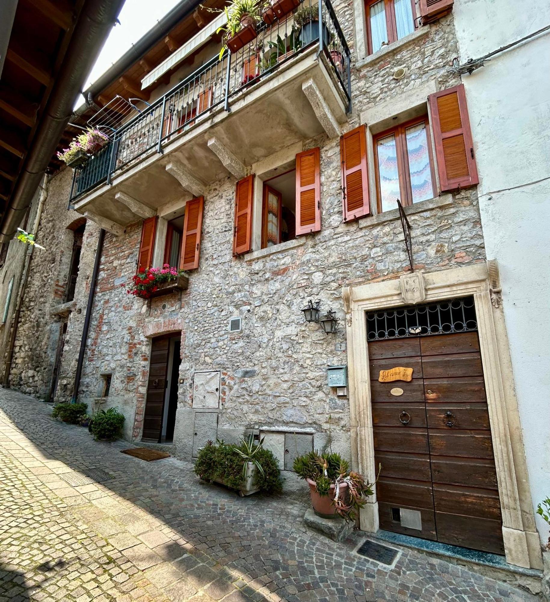 Villa Al Civico 7 à Oliveto Lario Extérieur photo
